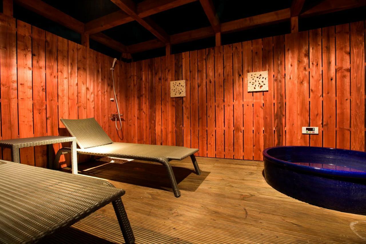 Hotel Bintang Pari Resort (Adults Only) Kōbe Exterior foto